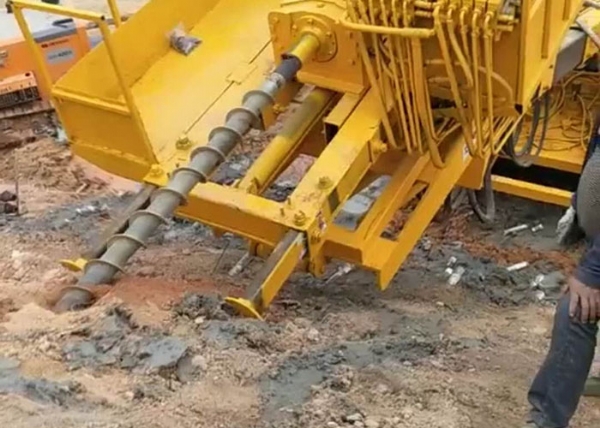 湖南13米錨固鉆機工程案例